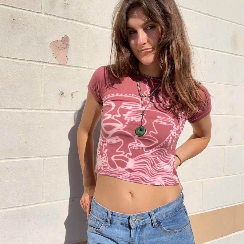 Ocean vibes faces Graphic Tee