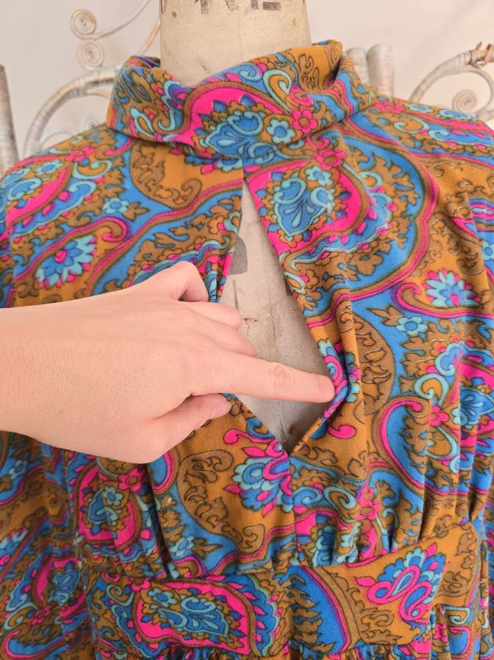 Vintage 70s kaftan dress