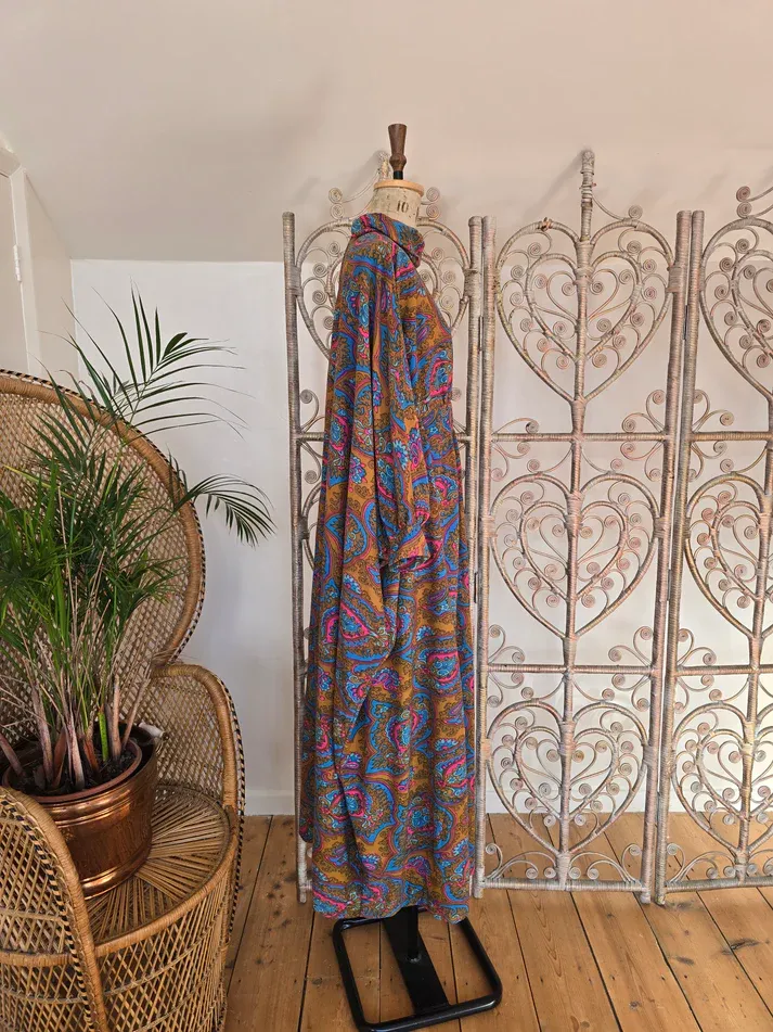 Vintage 70s kaftan dress
