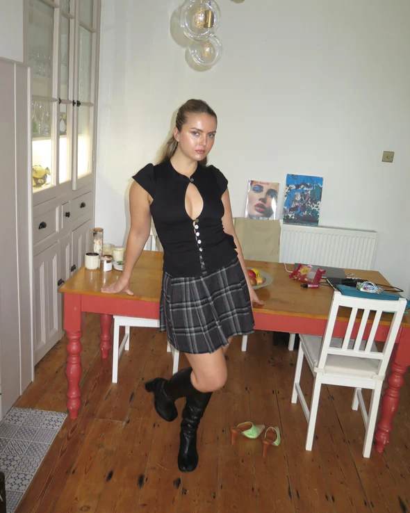 The Paulina Top in Black