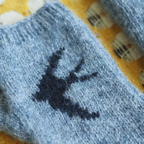 Swallows Gloves - Sky Blue