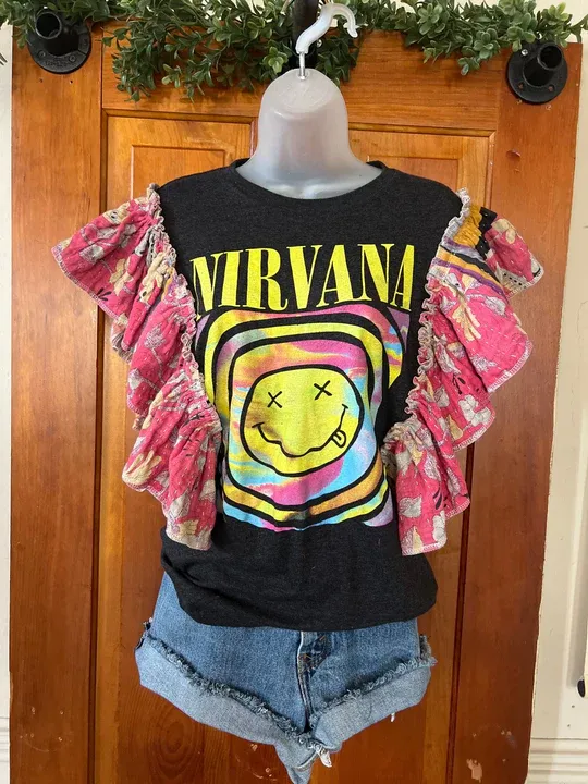 NIRVANA kantha ruffle sleeves tee