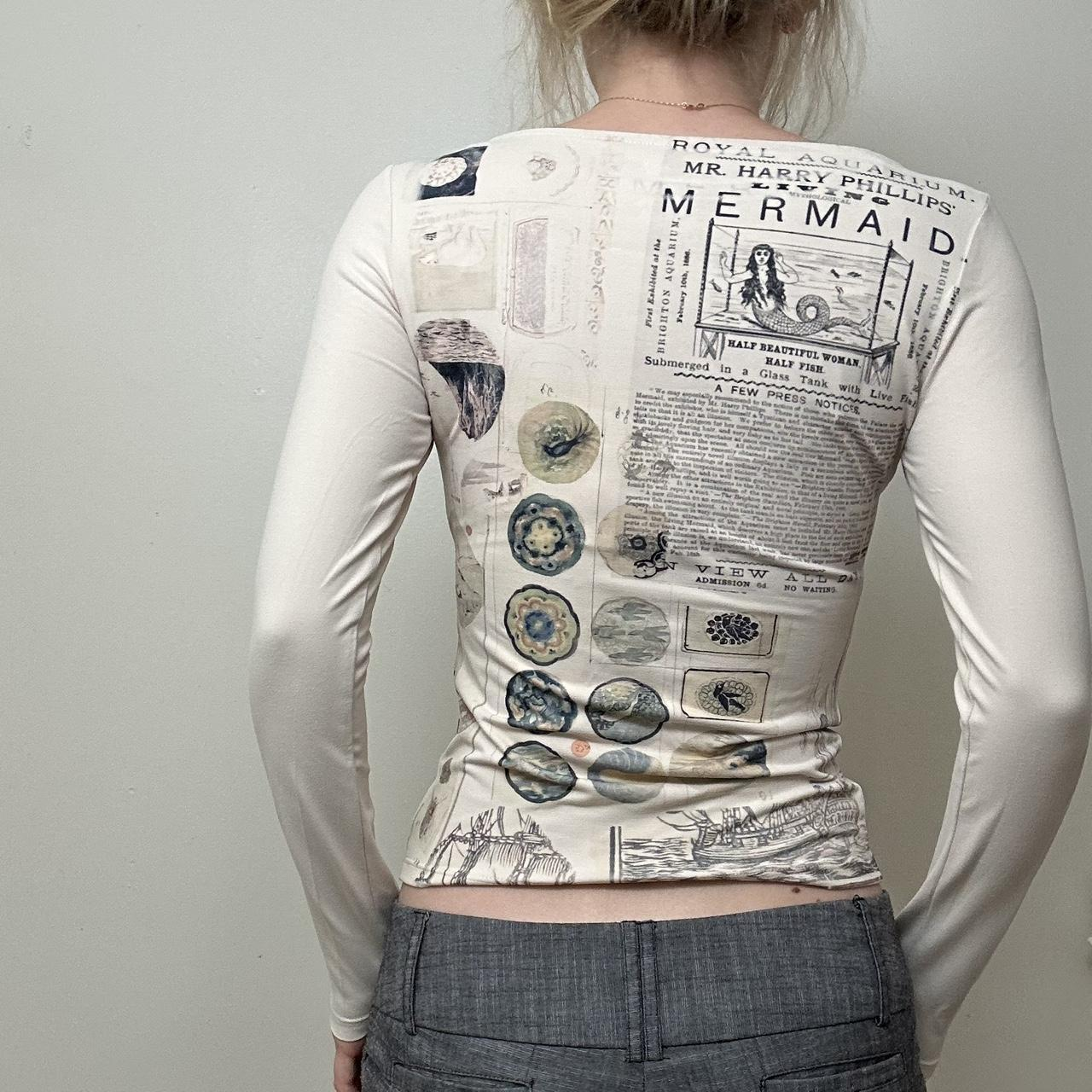 Printed long-sleeved top