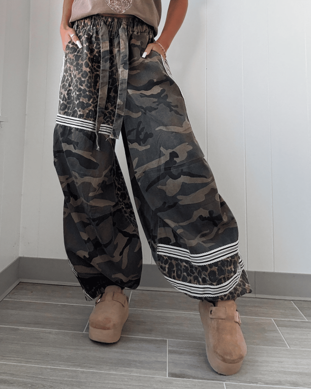 Alex Lined Leopard Detail Jogging Pants - Camo