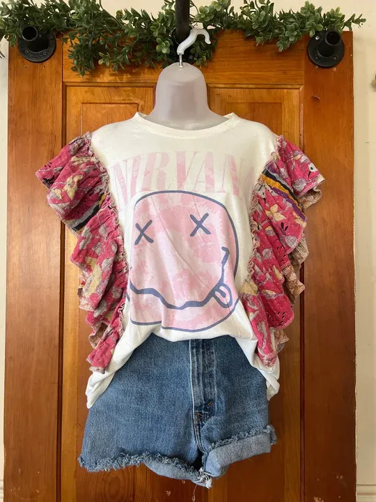Nirvana -pink kantha ruffle sleeves tee