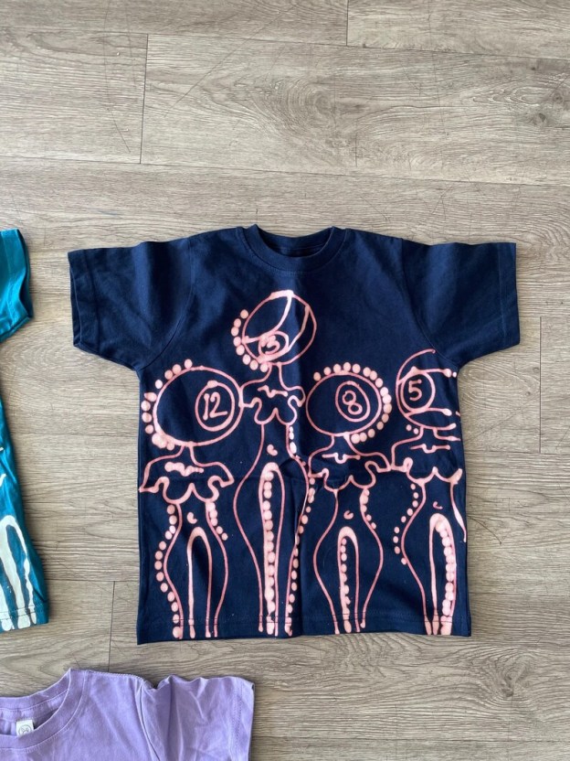 Pool ball ladies Graphic Tee