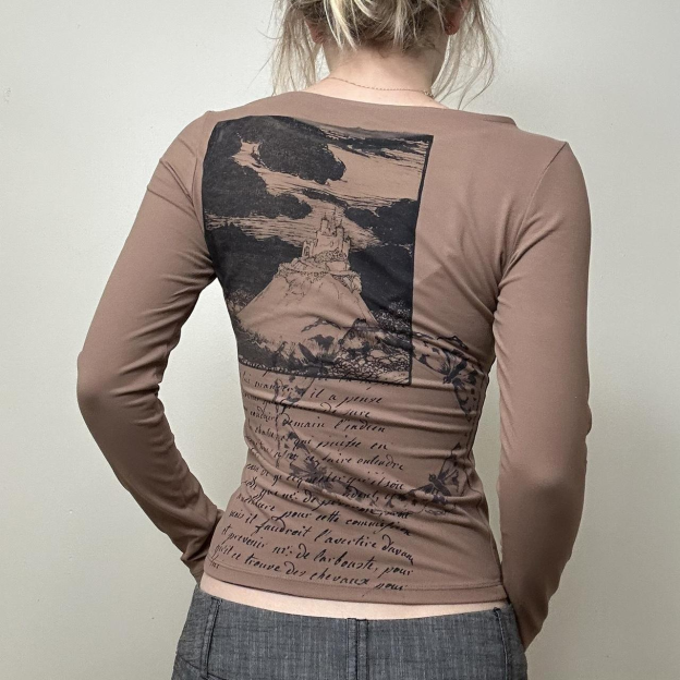 Printed long-sleeved top