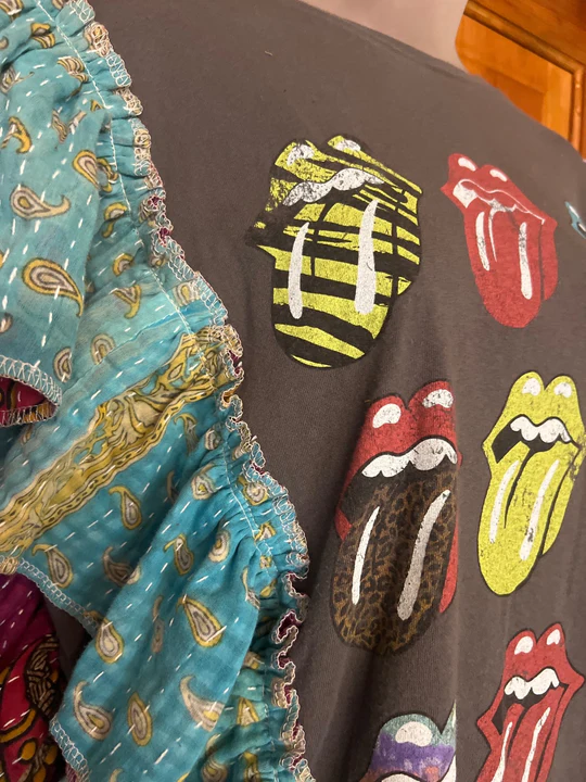 Gray Rolling Stones kantha ruffle sleeves tee