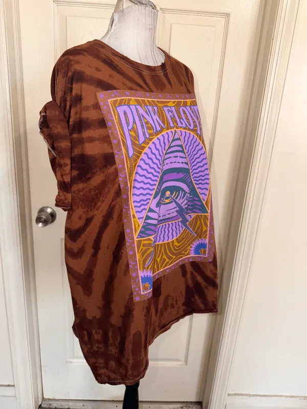 Pink Floyd Oversized Distressed Tee