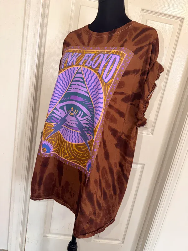 Pink Floyd Oversized Distressed Tee