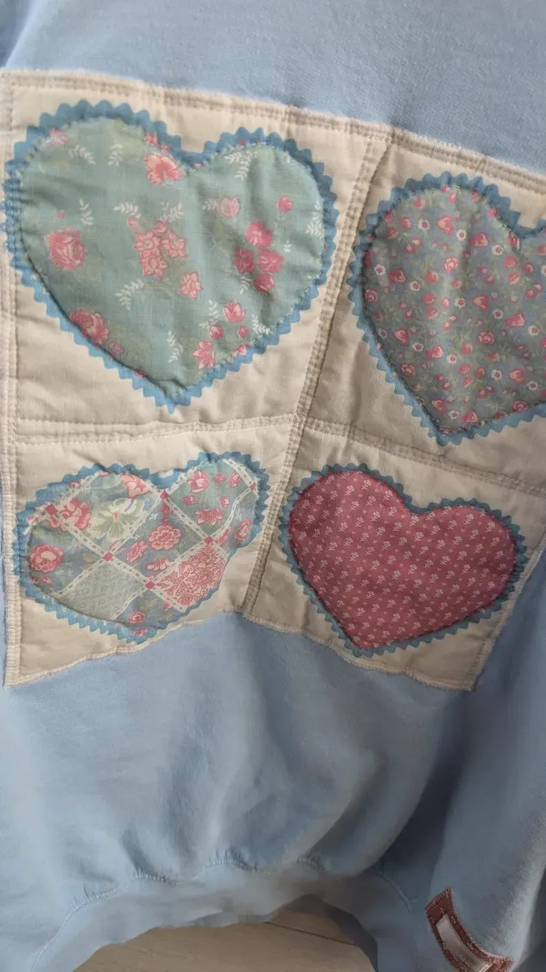 HEARTS Crewneck