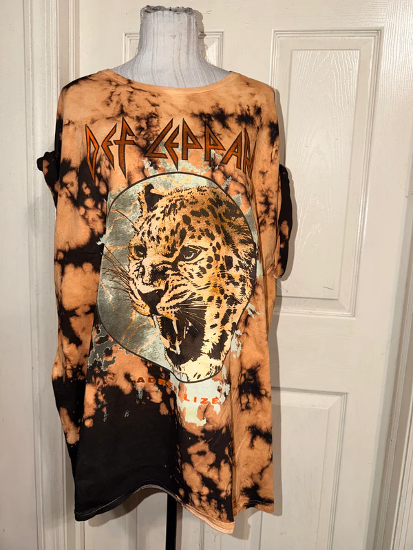 Def Leppard Oversized Distressed Tee
