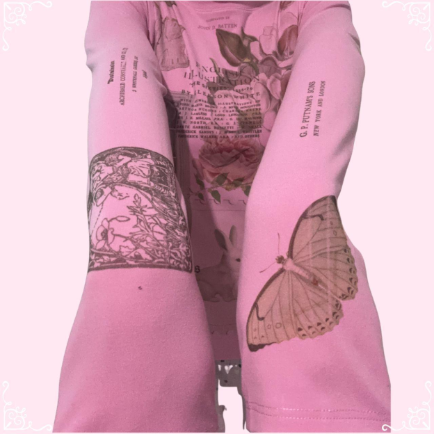 Printed long-sleeved top