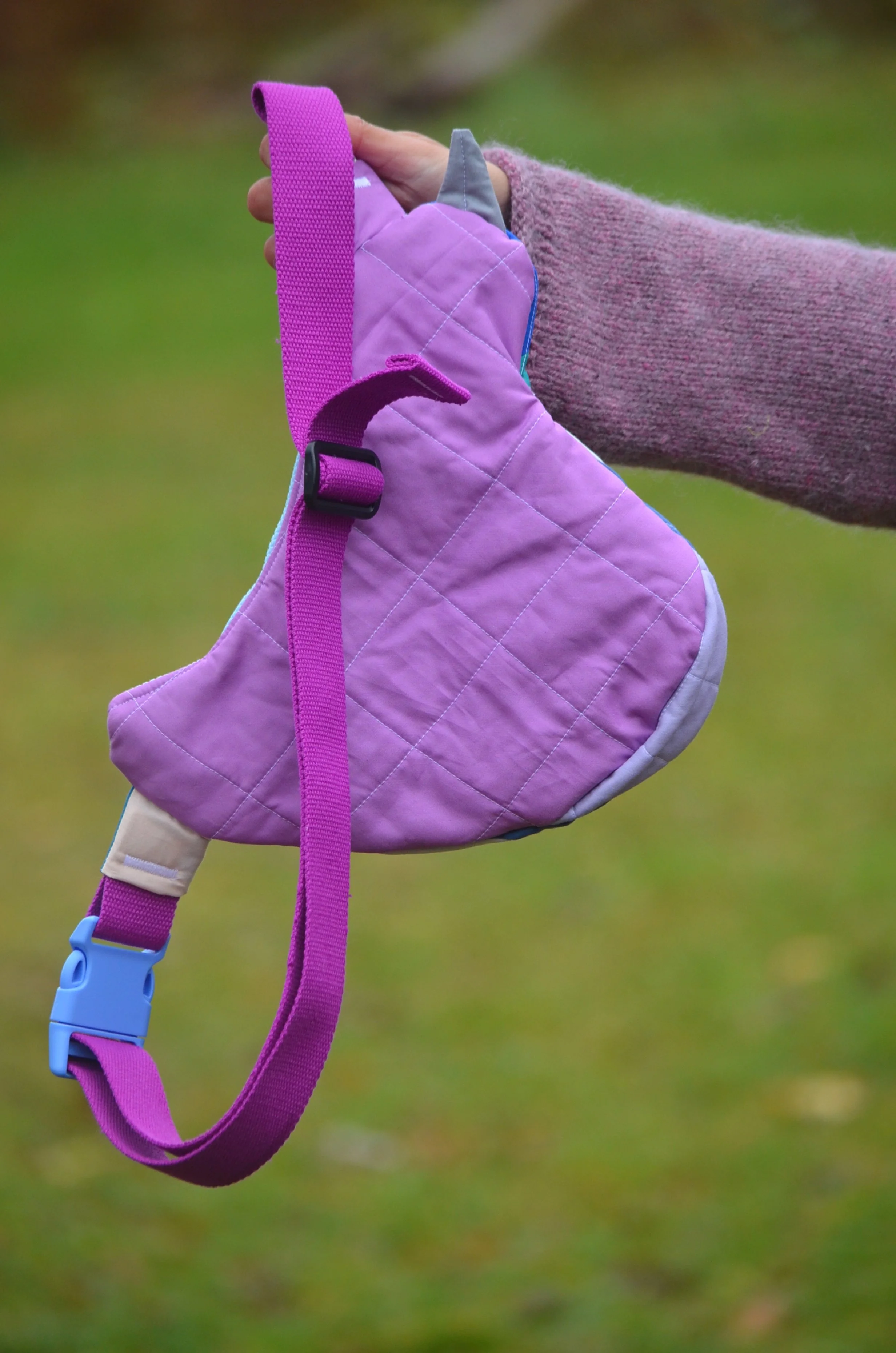 Pre-Order | Handcrafted-Fly Away Crossbody Bird Bag  - Pigeon