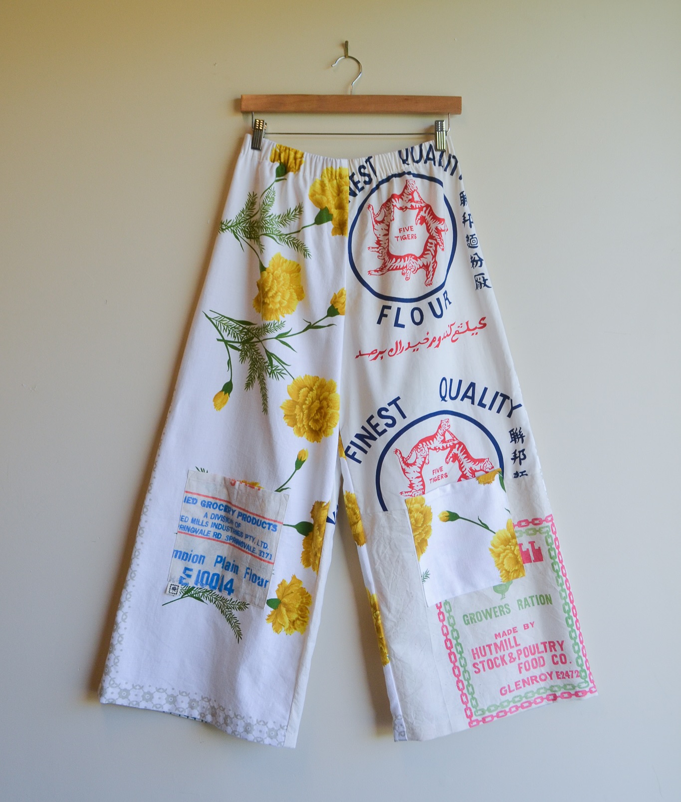 Retro-style sticker pants