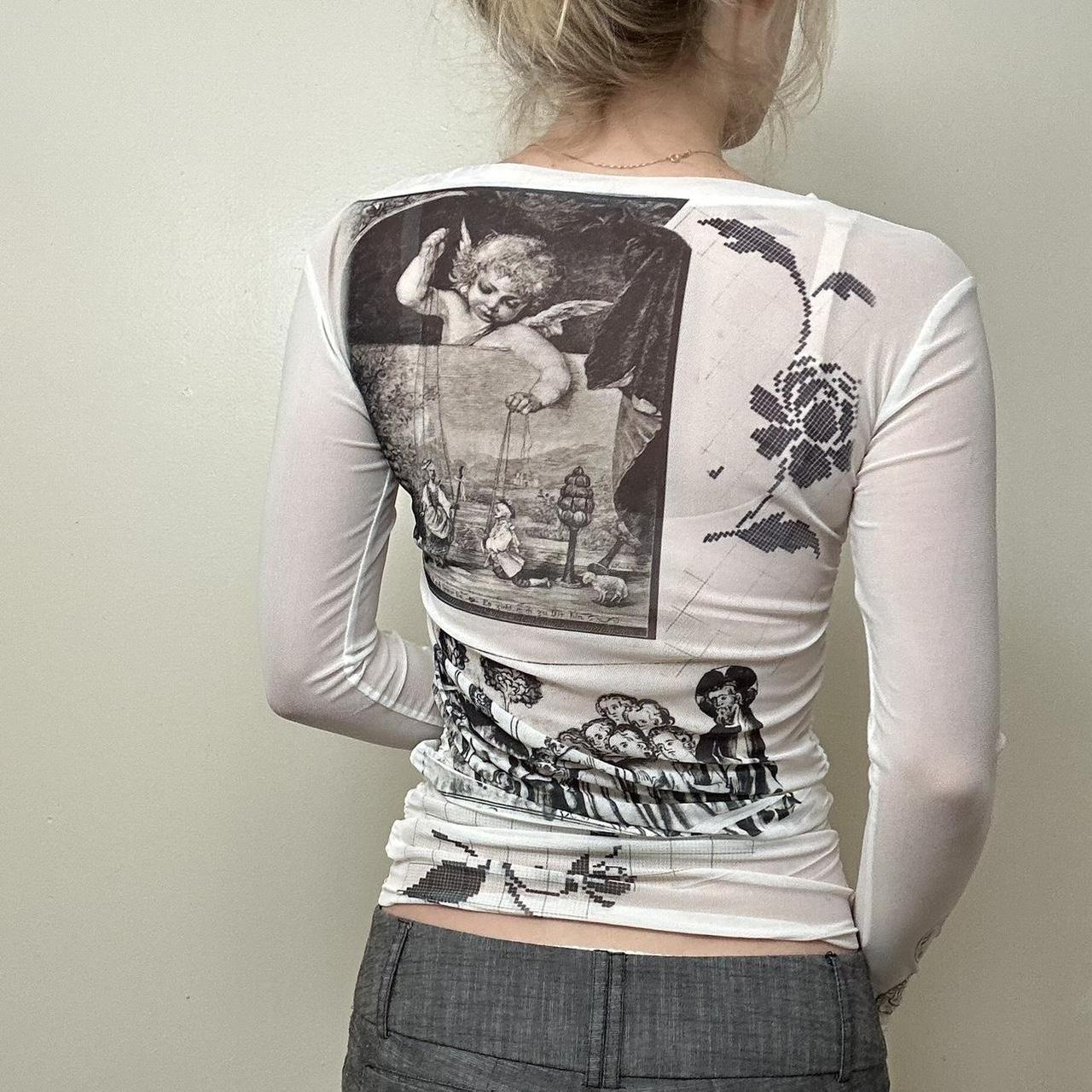 Printed long-sleeved top