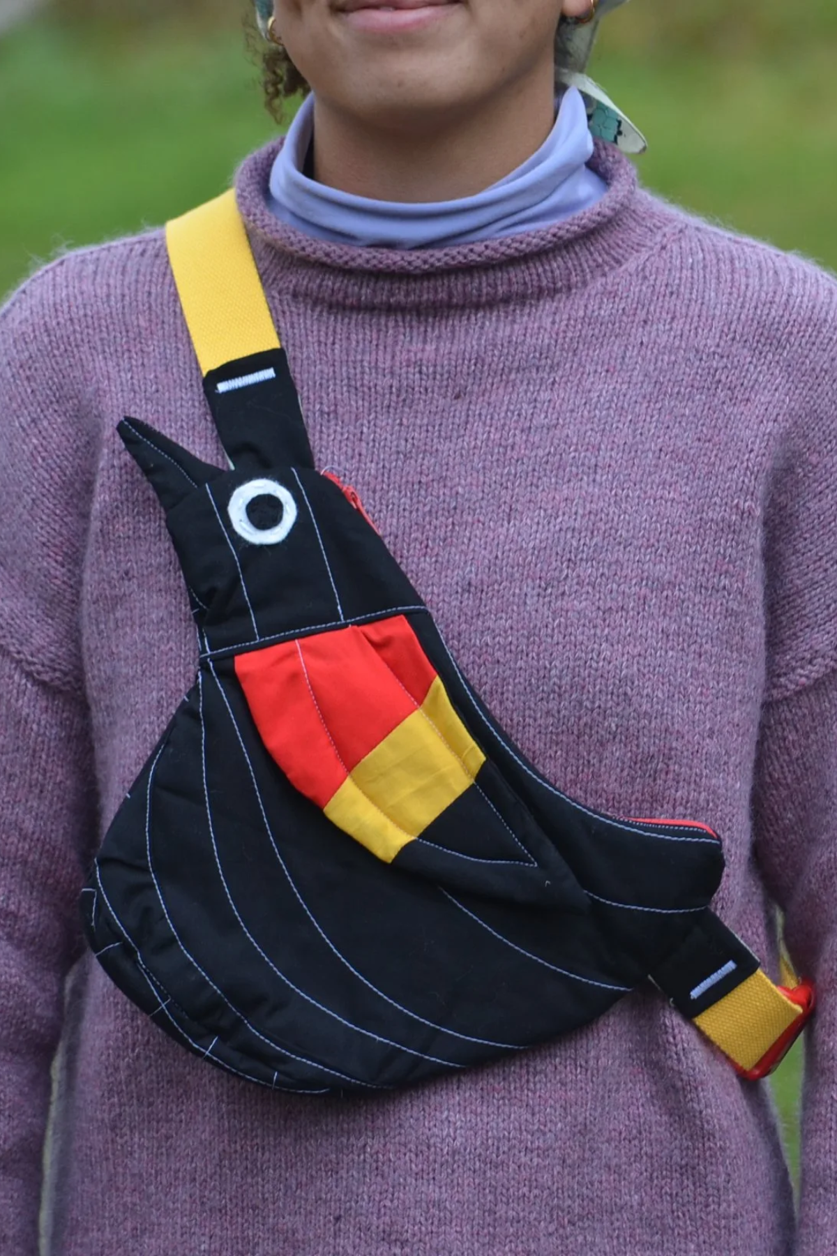 Pre-Order | Handcrafted-Fly Away Crossbody Bird Bag - Red-Winged Blackbird