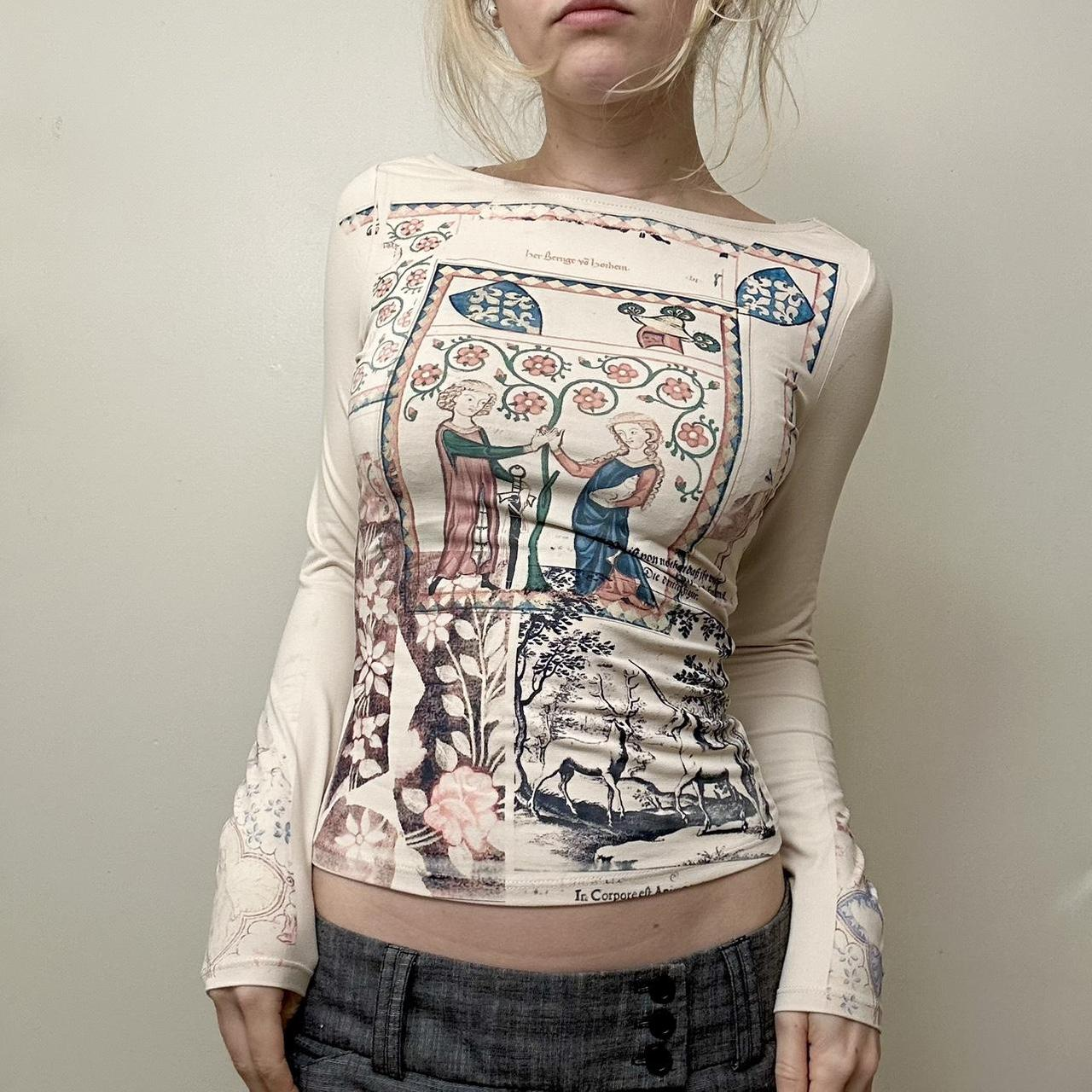 Printed long-sleeved top