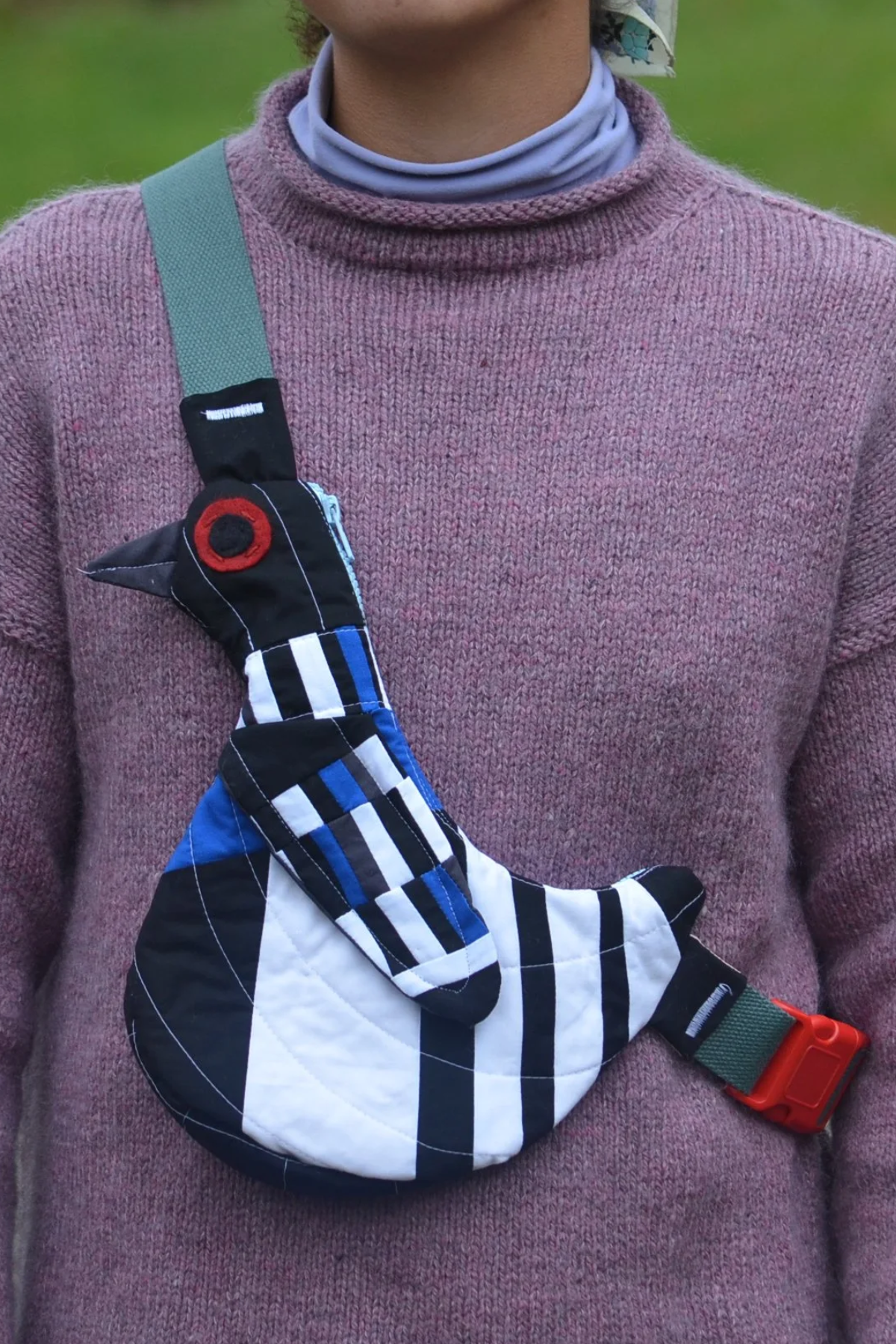 Pre-Order | Handcrafted-Fly Away Crossbody Bird Bag - Loon