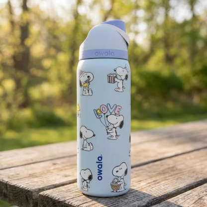 Snoopy Water Bottle Leak-proof and Insulated Straw Bottle 30oz