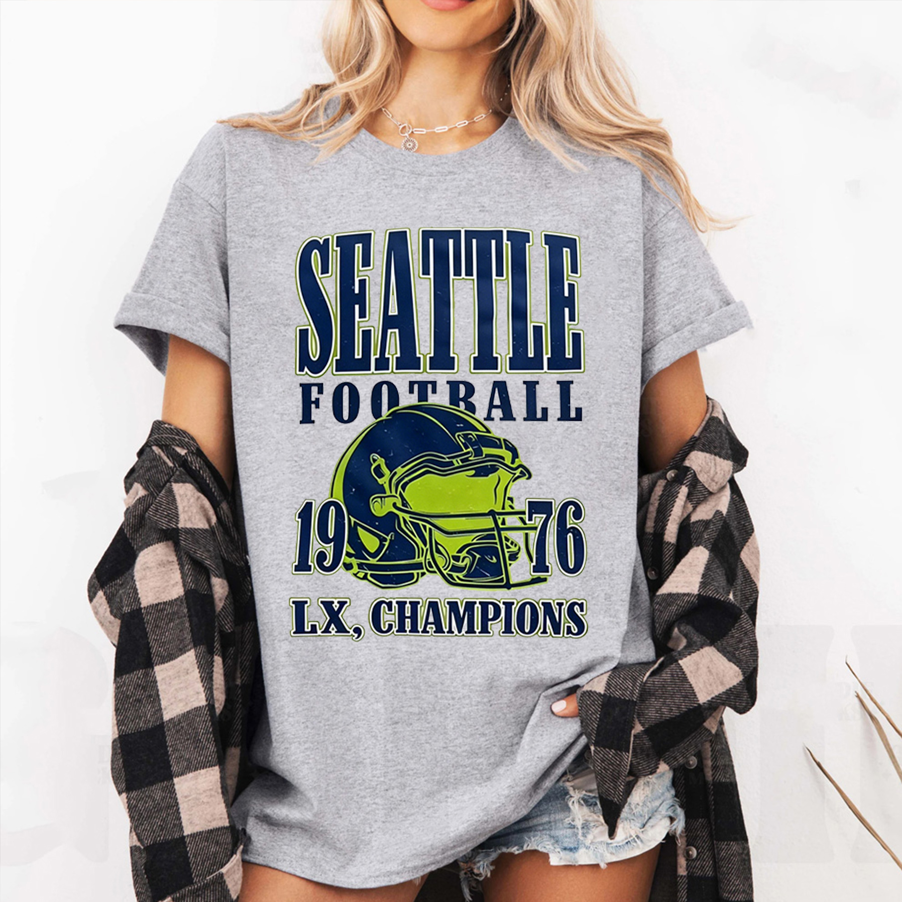  Seattle Football vintage style graphic  Unisex Shirt/Crewneck/Hoodie