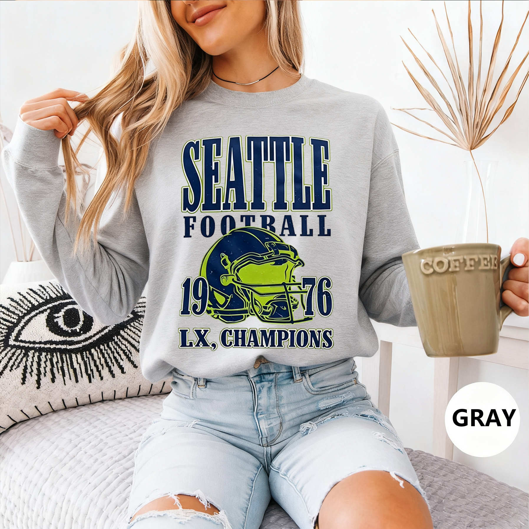  Seattle Football vintage style graphic  Unisex Shirt/Crewneck/Hoodie