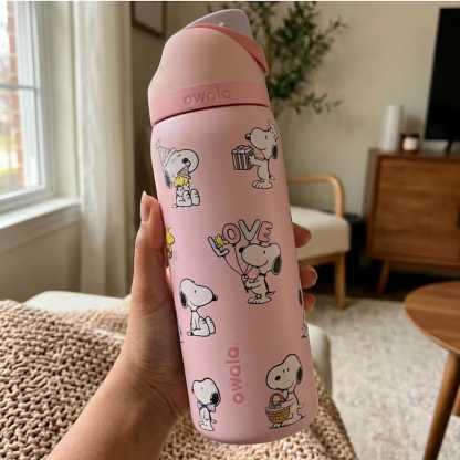 Snoopy Water Bottle Leak-proof and Insulated Straw Bottle 30oz