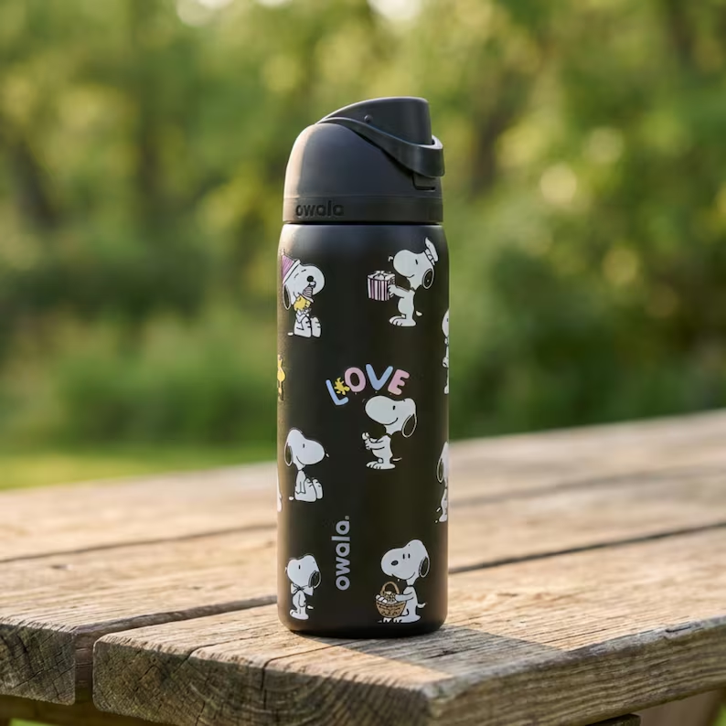 Snoopy Water Bottle Leak-proof and Insulated Straw Bottle 30oz