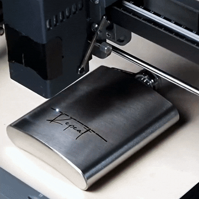 ES_Grabadora láser de escritorio compacta con precisión profesional para creadores de artículos hechos a mano, aficionados al bricolaje, regalos personalizados y estudios de diseño a medida.