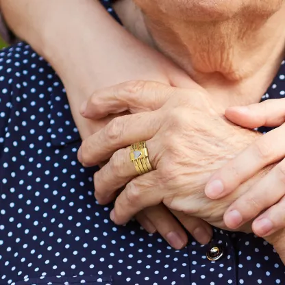 Personalized Sterling Silver Heart Women Stacking Rings with Engraved 2-7 Names Family Jewelry Mother's Day Birthday Gift for Mom Grandma