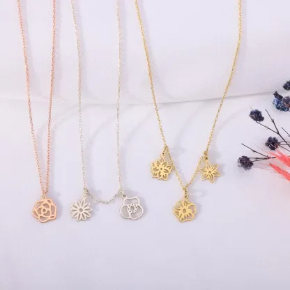 Mom's Personalized Gift Family's Birth Flower Necklace