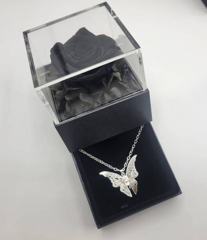 Preserved Roses with Jewelry Box