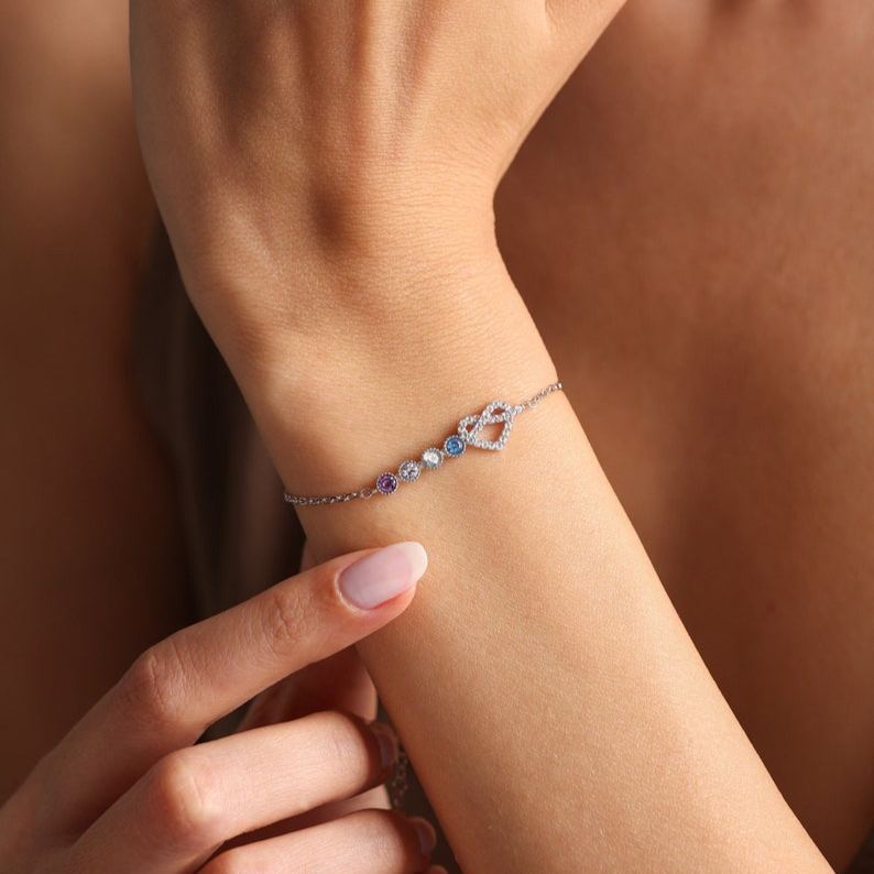 Birthstone Dainty Family Infinity Bracelet with Heart for your lover, Gift for Mum, Birthday Gift, Christmas Gift, Gemstone Bracelet