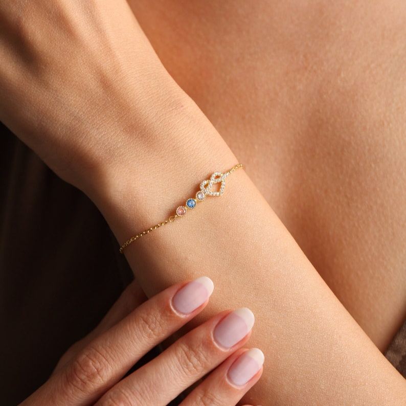 Birthstone Dainty Family Infinity Bracelet with Heart for your lover, Gift for Mum, Birthday Gift, Christmas Gift, Gemstone Bracelet