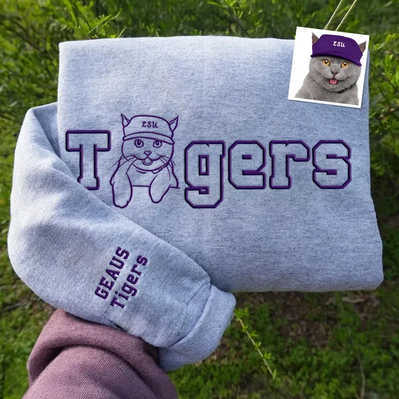 Custom College Team Embroidered Sweatshirt – Personalized College Spirit Wear, Pet Protrait Embroidered Sweatshirt, Game Day Outfit-forlovever
