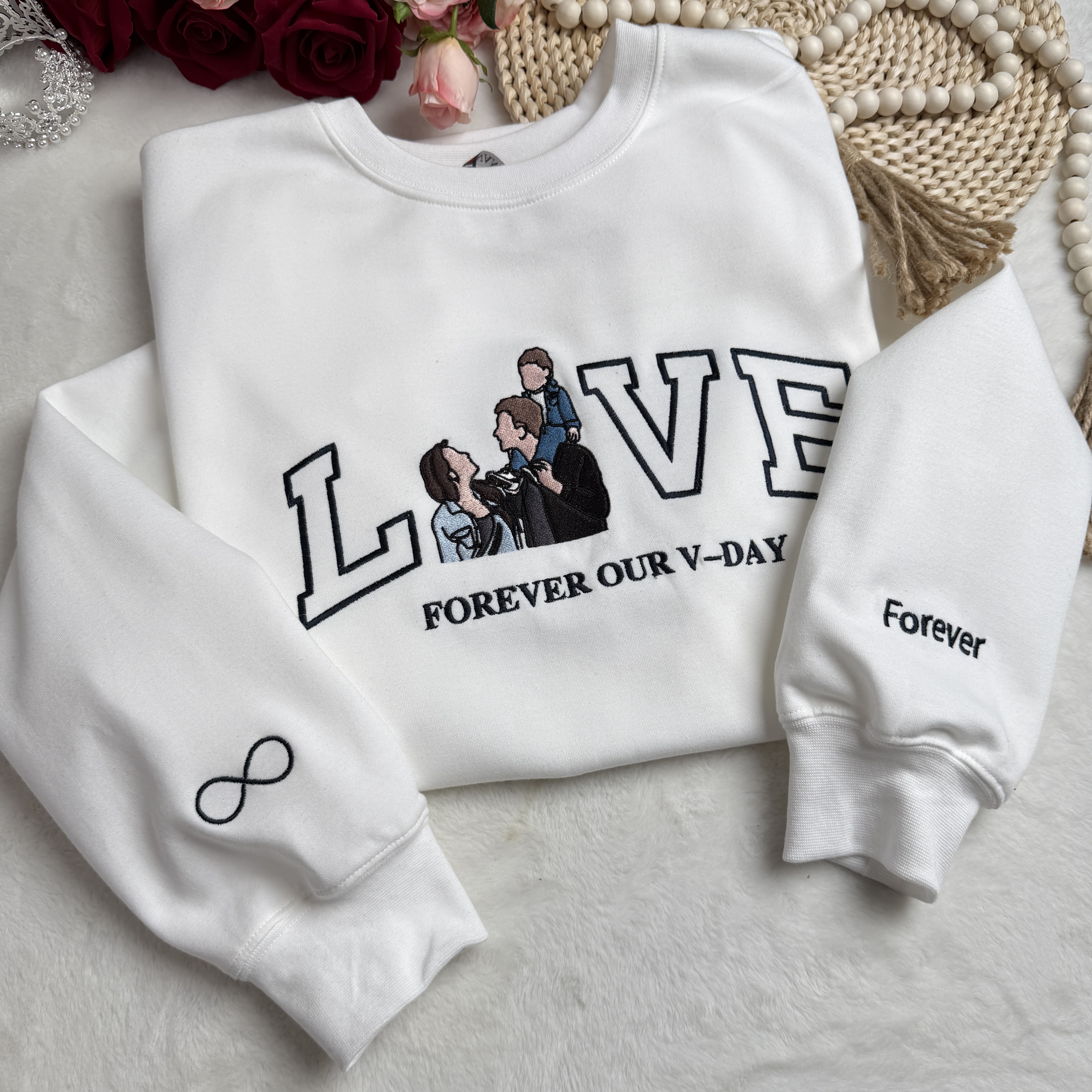 Personalized Family LOVE Embroidered Photo Sweatshirt/Hoodie/T-shirt