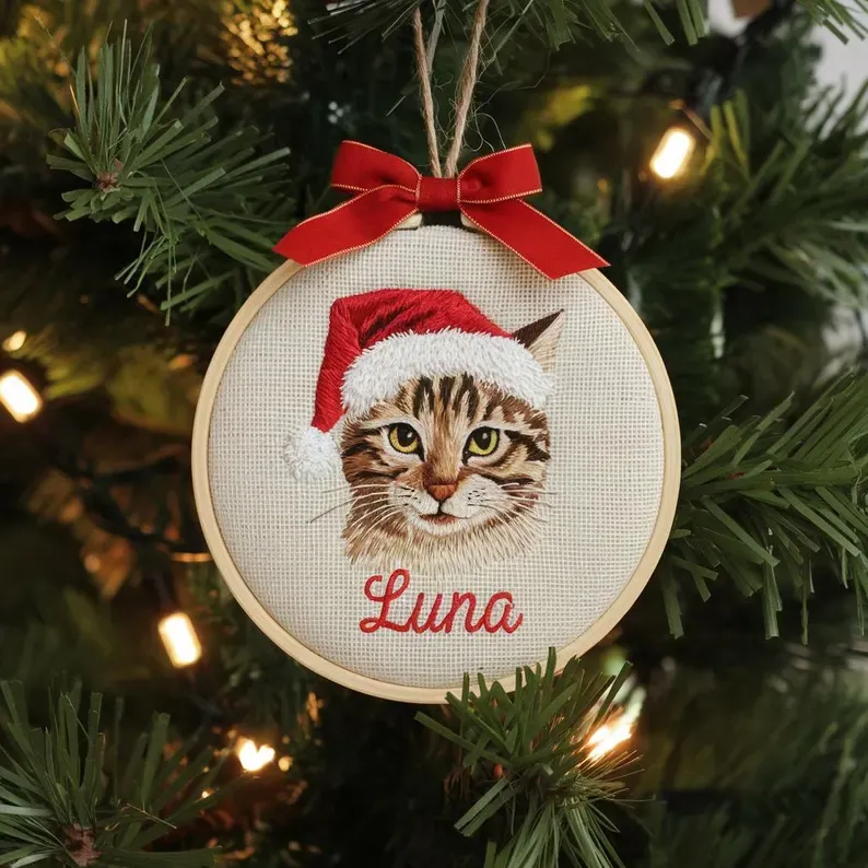Custom embroidered pet Christmas decorations, perfect for pet lovers, custom pet Christmas gifts