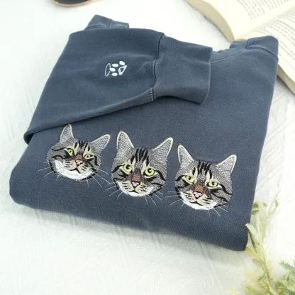 Custom Cat Portrait Embroidered Vintage Wash Sweatshirt T-Shirt