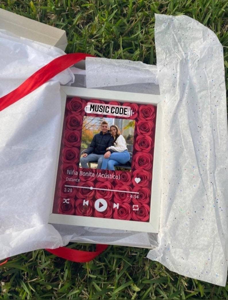 Personalized WHITE Shadow Box, White frame Music Shadow Box-forlovever