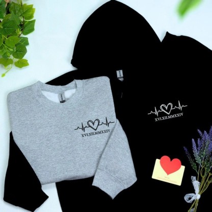 Forlovever Customized Couple's Heart-Fluttering Moment Embroidered Sweatshirt