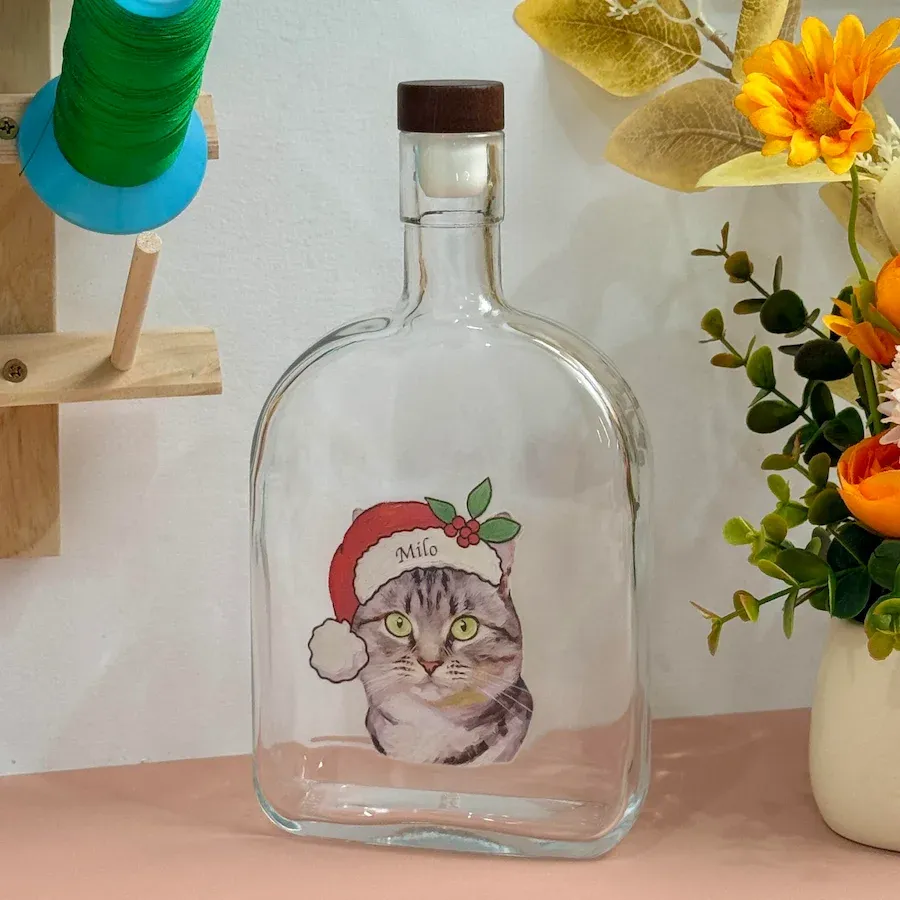 Custom Pet Portrait Christmas Oil Painting Style Whiskey Bottle