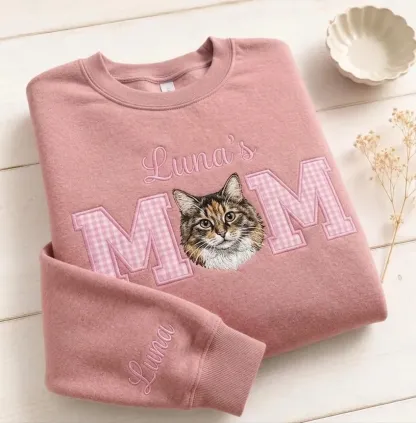 Custom Pet Portrait Appliqué Embroidered Sweatshirt, Pet Mom & Dad Gift