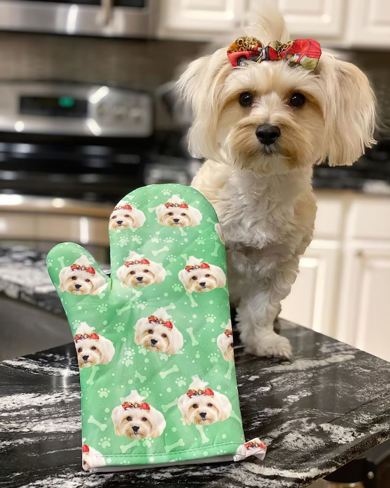 Custom Pet Photo Oven Mitt, Personalized Dog & Cat Oven Glove, Custom Kitchen Gift for Pet Lovers