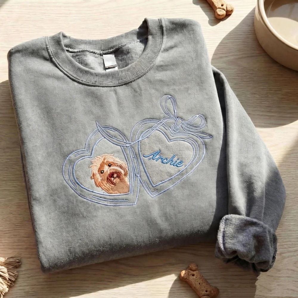 Vintage Locket Pet Portrait Sweatshirt – Personalized Dog & Cat Photo Crewneck with Coquette Bow