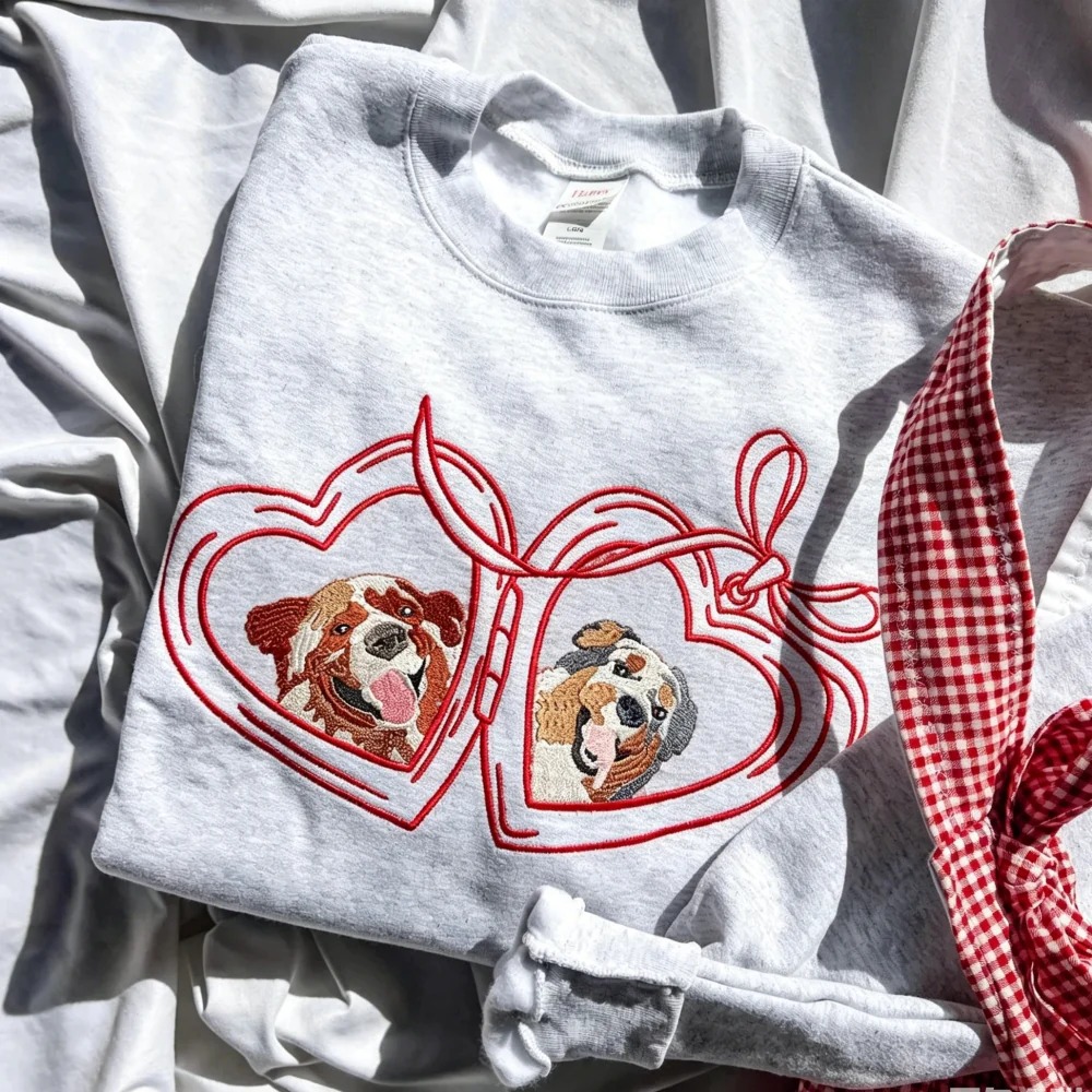 Vintage Locket Pet Portrait Sweatshirt – Personalized Dog & Cat Photo Crewneck with Coquette Bow