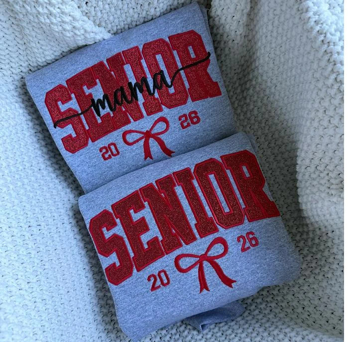 Custom Senior 2026 Mama Glitter T-shirt,Sweatshirt,Hoodie-forlovever