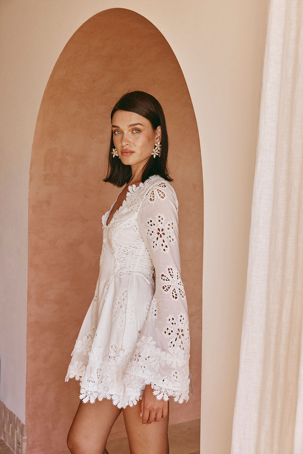 Luna Bloom Lace Mini