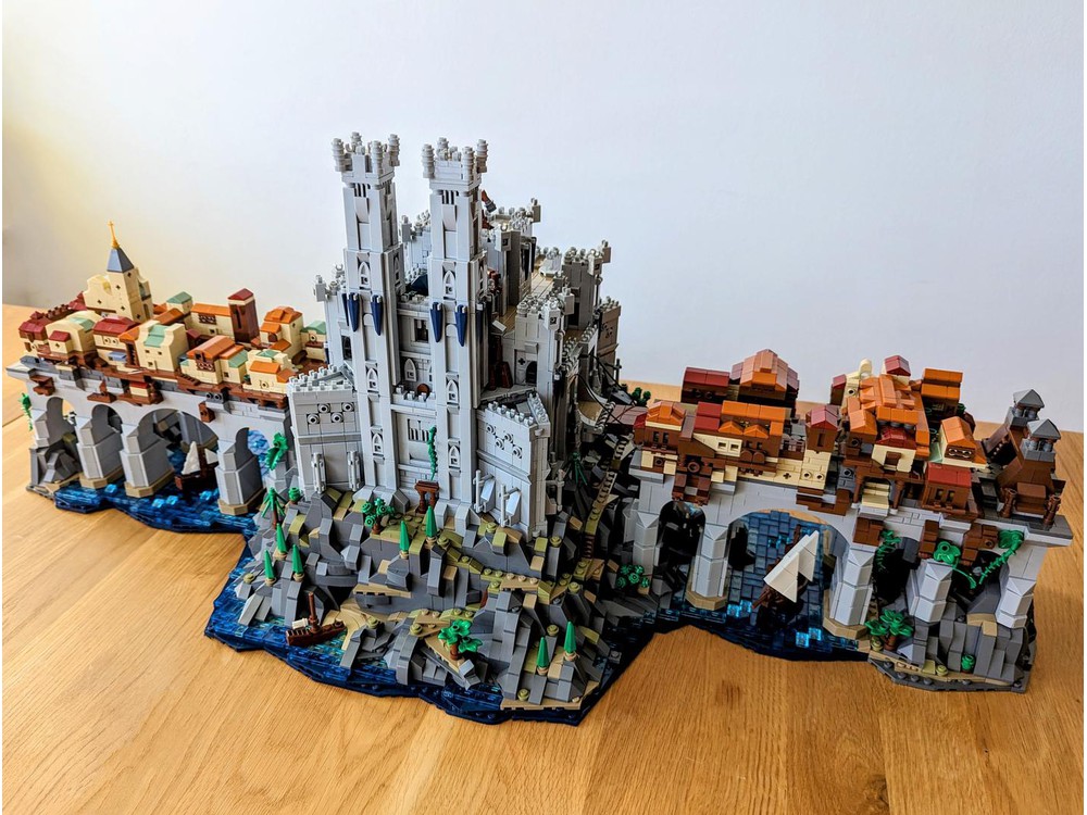 MOC-167279 Wyrm's Crossing (Baldurs Gate 3)  9350 Pieces 