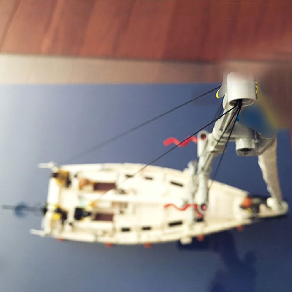 YOUFOY White Sailboat Model minifig scale Building Toys Set 712 Pieces MOC-ZITIANYOUBUILD