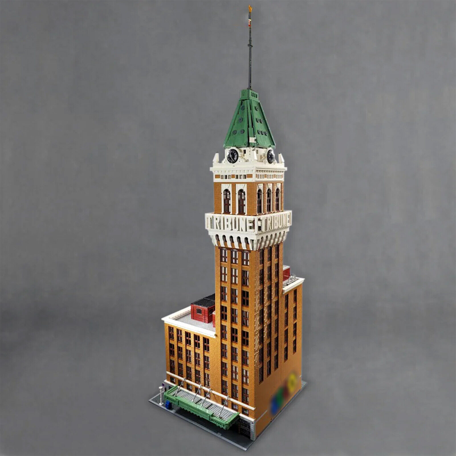 Tribune Tower Skyscraper - Modular Building with Full Interior 14642 Parts-ZITIANYOUBUILD